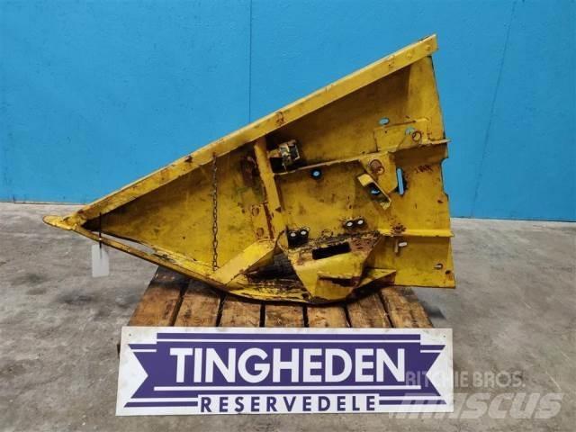 New Holland TX68 Combine Attachments