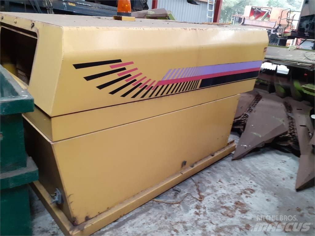New Holland TX68 Farm Equipment - Others