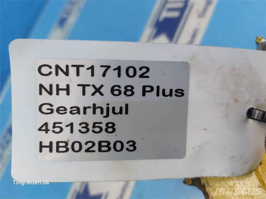 New Holland TX68 Combine Attachments