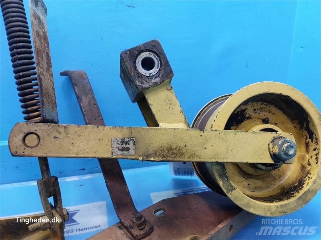 New Holland TX68 Combine Attachments