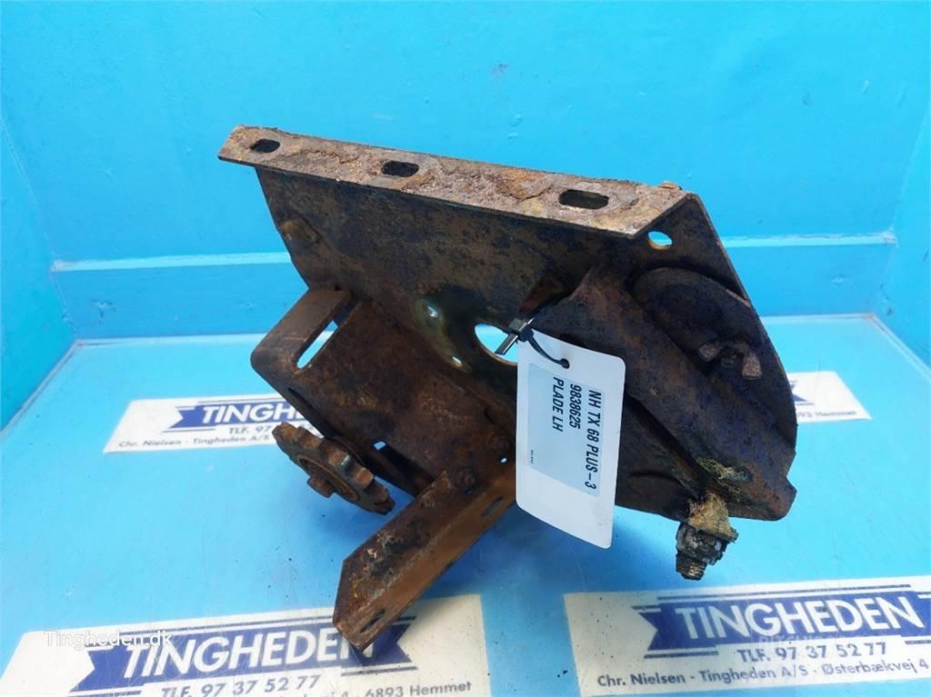New Holland TX68 Combine Attachments
