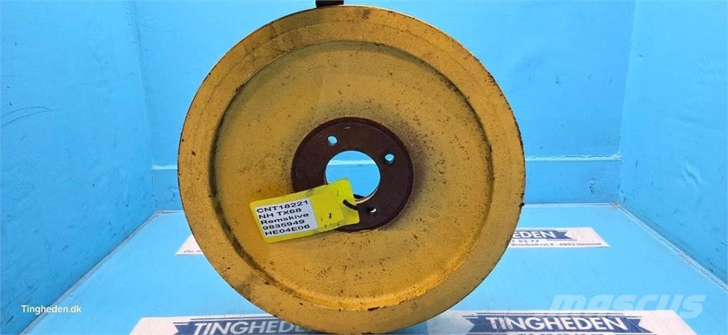 New Holland TX68 Farm Equipment - Others