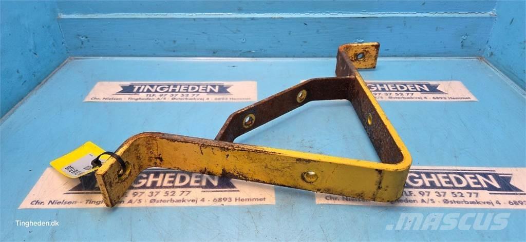 New Holland TX68 Combine Attachments