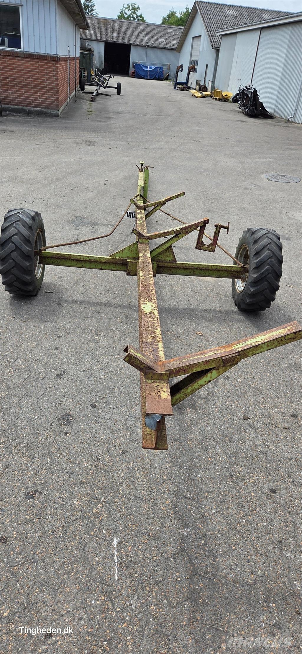  Skærebordvogn Combine Attachments