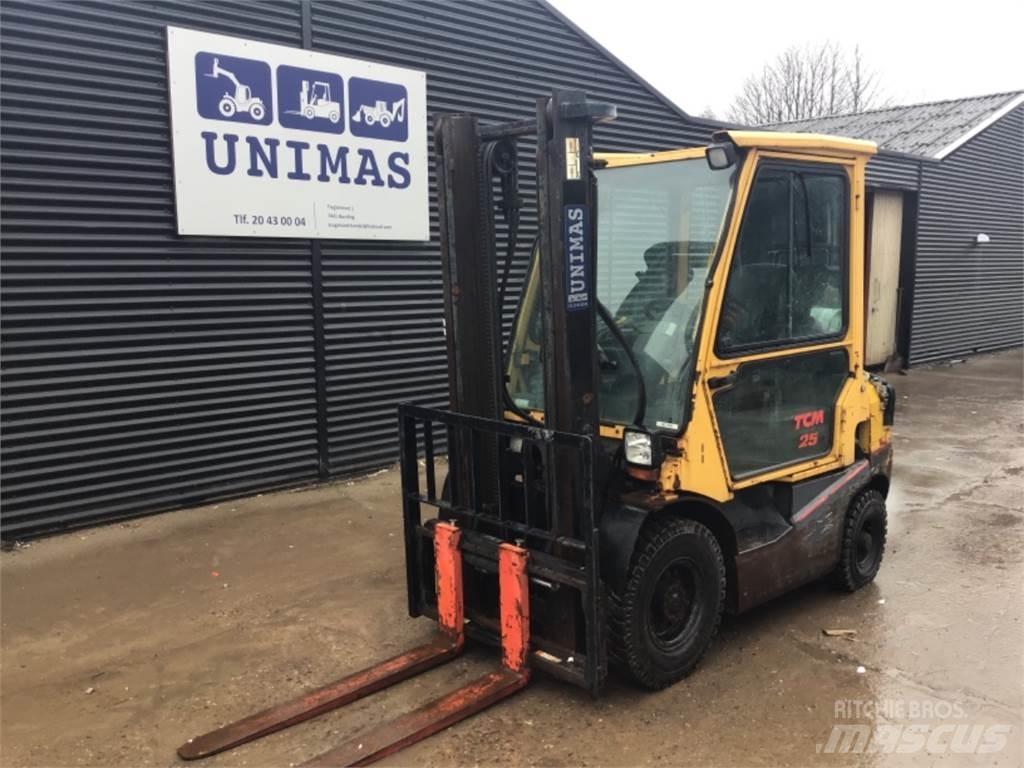 TCM FG25 LPG trucks