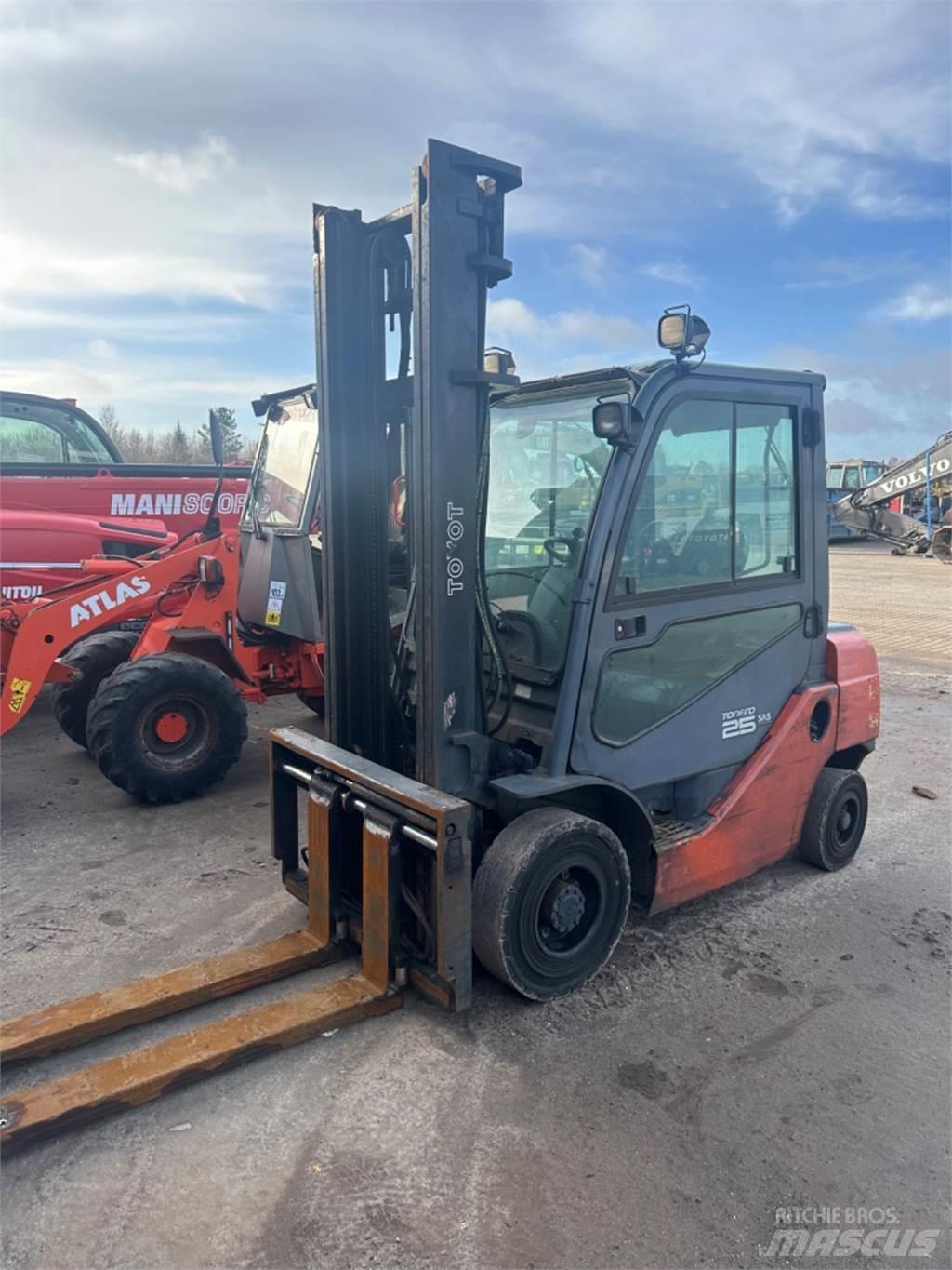 Toyota FD25 Diesel Forklifts