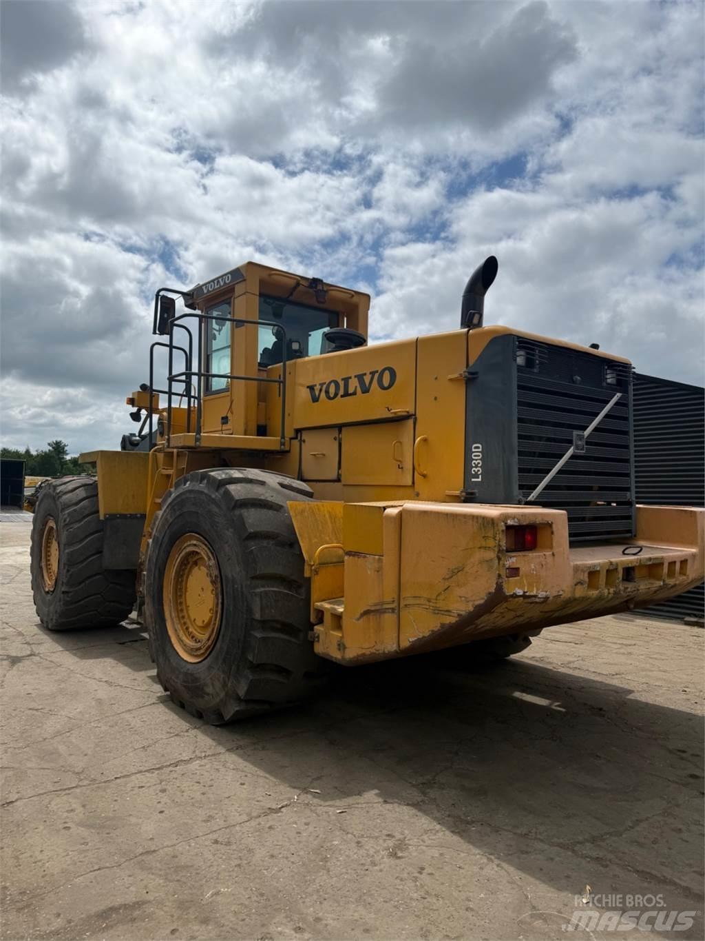 Volvo L330D Wheel Loaders