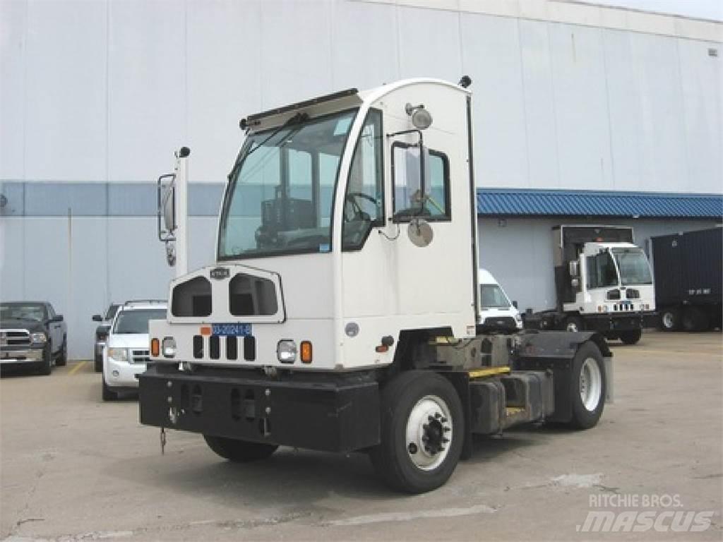 Autocar ACTT42 Shunt Trucks