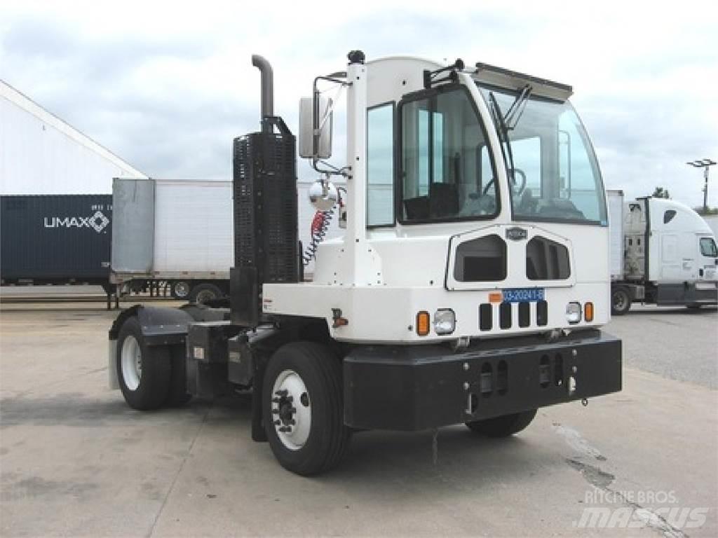 Autocar ACTT42 Shunt Trucks