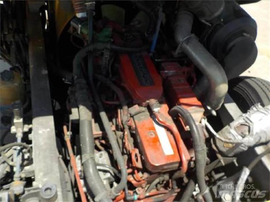 Autocar ACTT64 Shunt Trucks