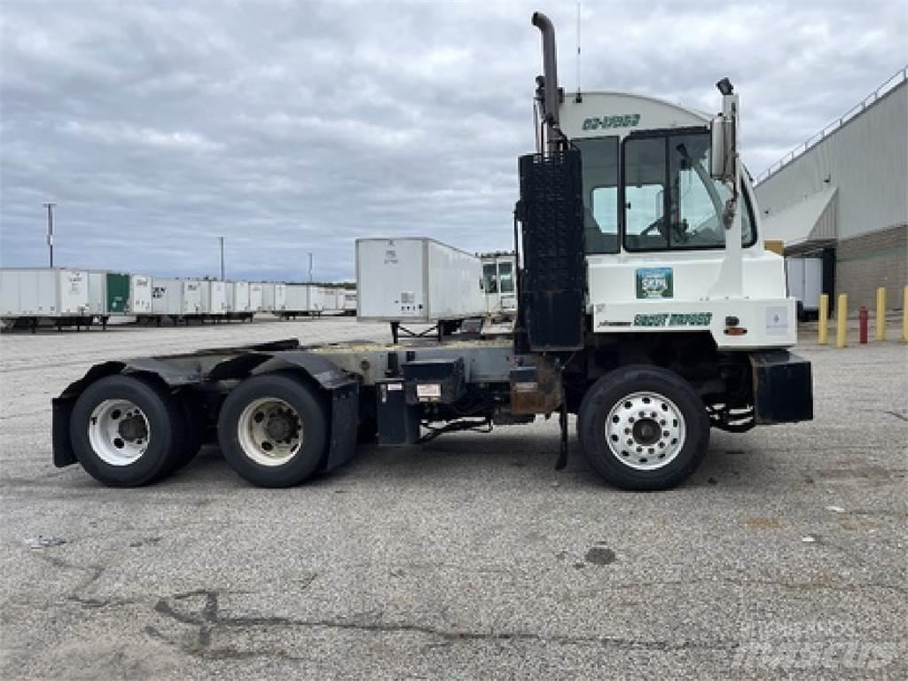 Autocar ACTT64 Shunt Trucks