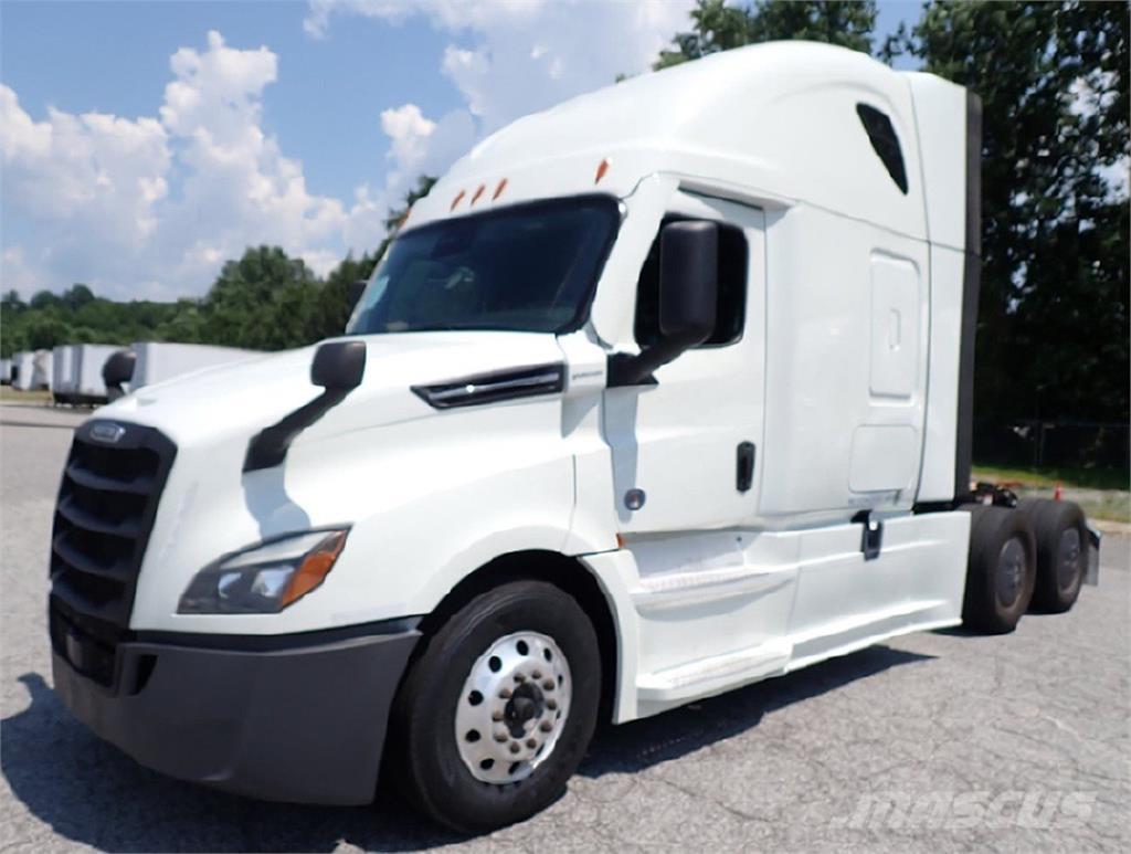 Freightliner 126 Conventional Trucks / Tractor Trucks