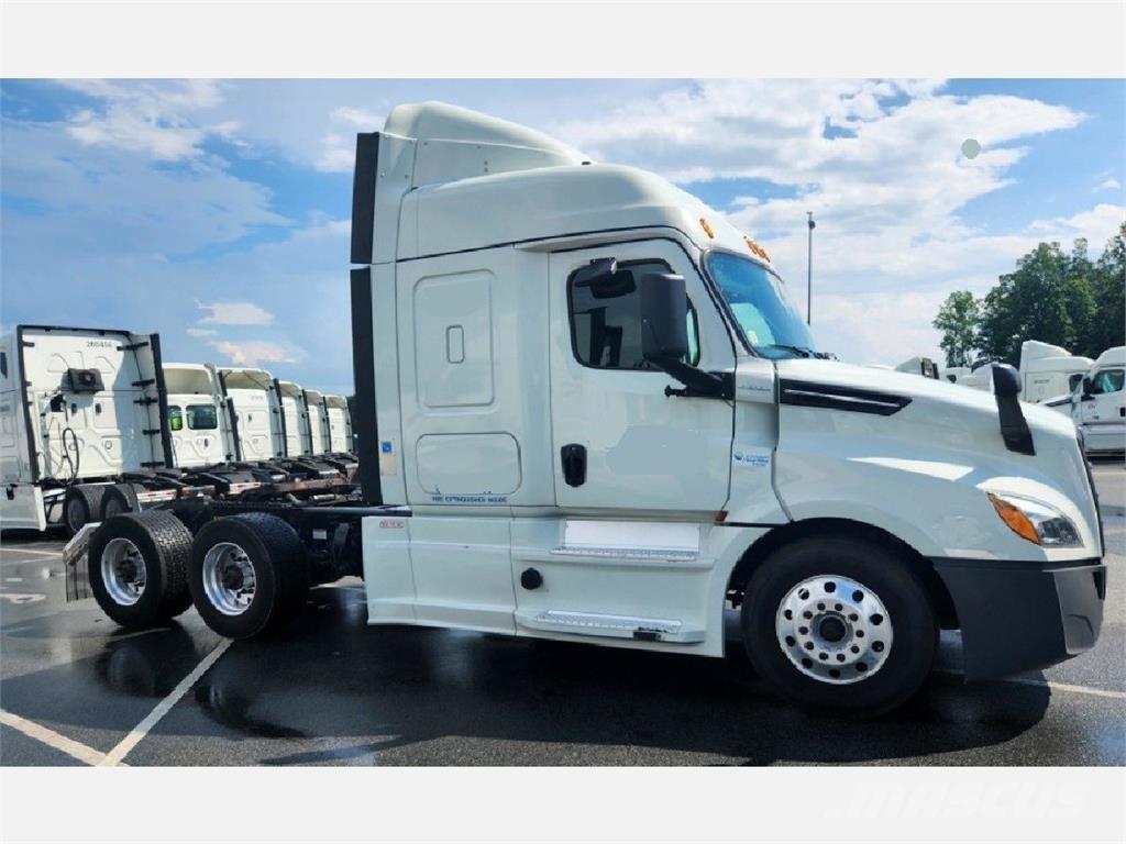 Freightliner 126 Conventional Trucks / Tractor Trucks