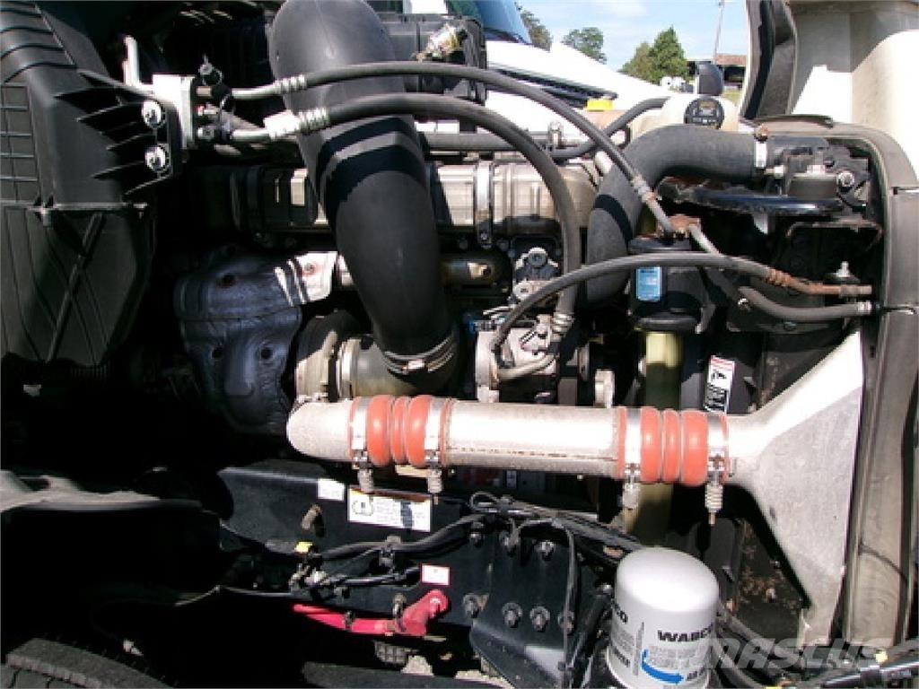 Freightliner 126 Conventional Trucks / Tractor Trucks