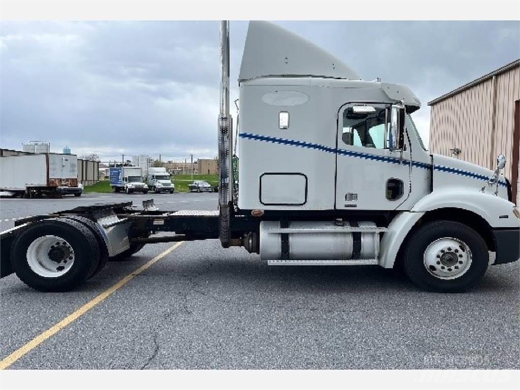 Freightliner C112 Conventional Trucks / Tractor Trucks