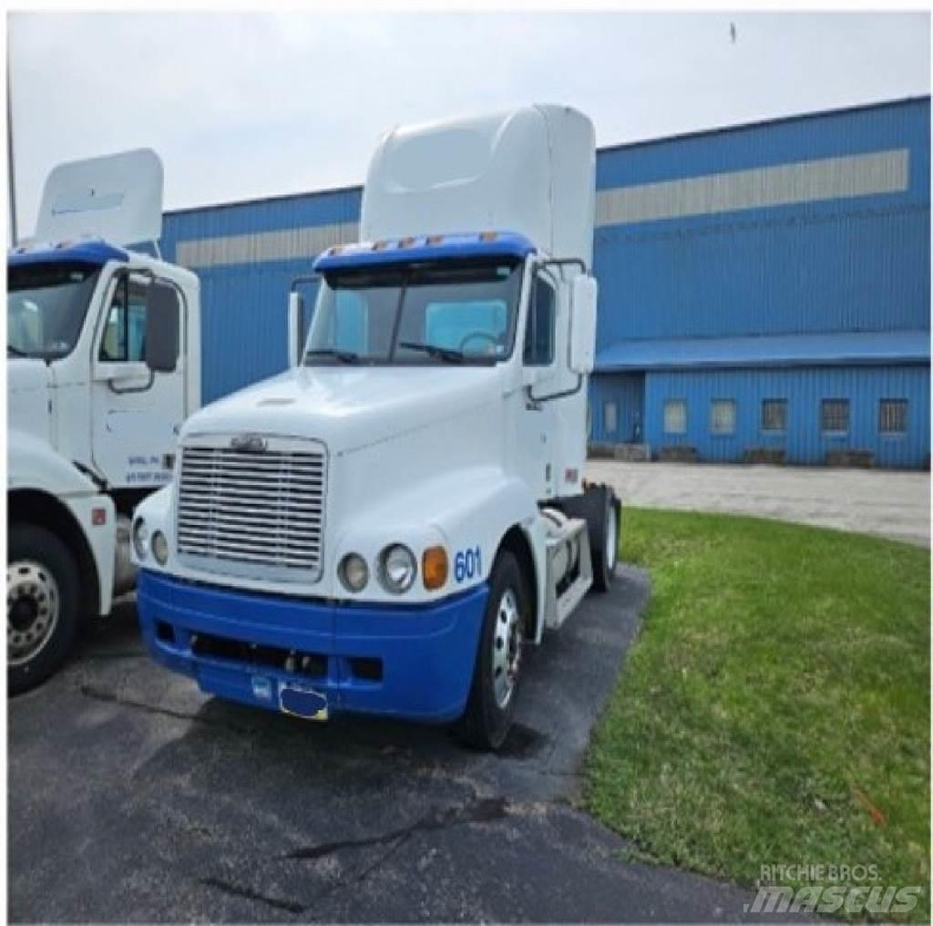 Freightliner C120 Conventional Trucks / Tractor Trucks