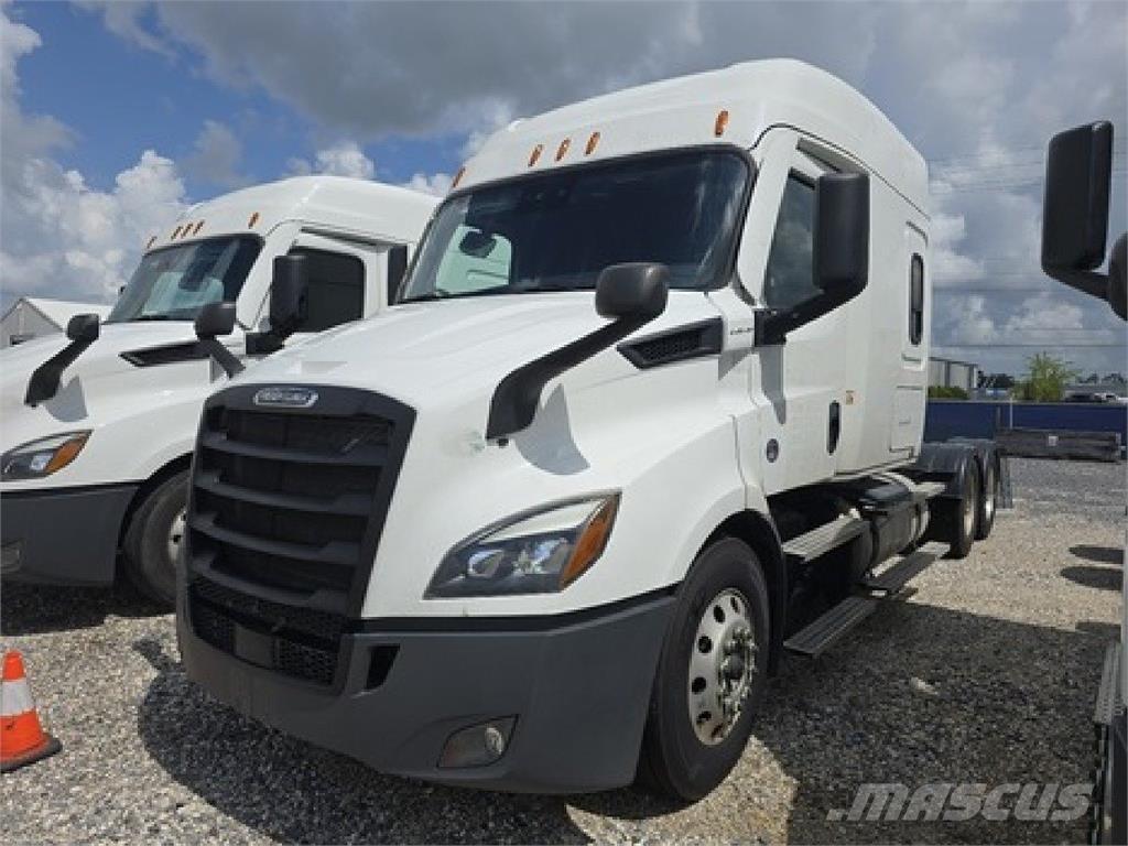Freightliner CAS116 Conventional Trucks / Tractor Trucks