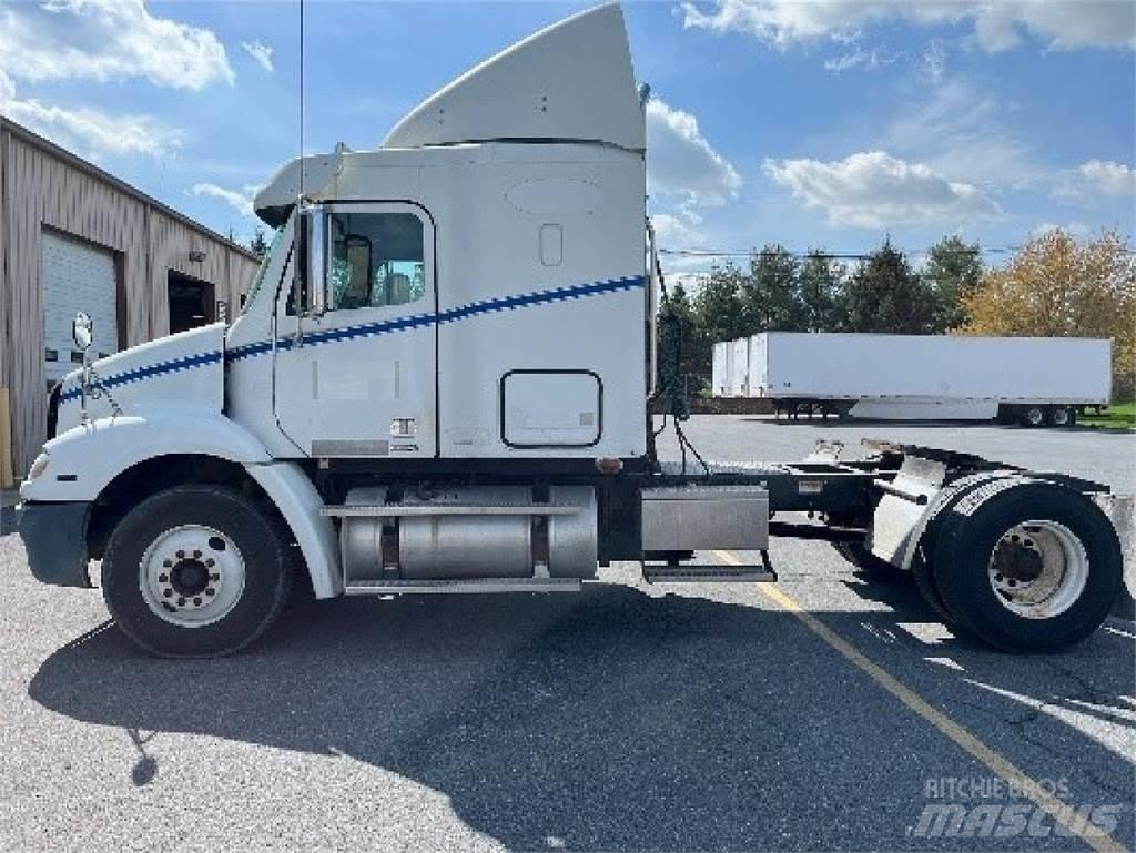 Freightliner CL112 Conventional Trucks / Tractor Trucks