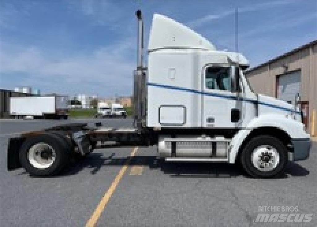 Freightliner CL112G Conventional Trucks / Tractor Trucks