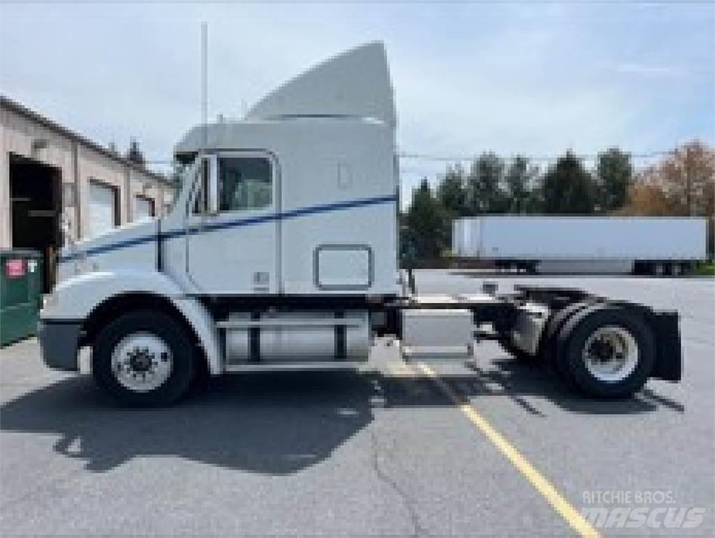 Freightliner CL112G Conventional Trucks / Tractor Trucks