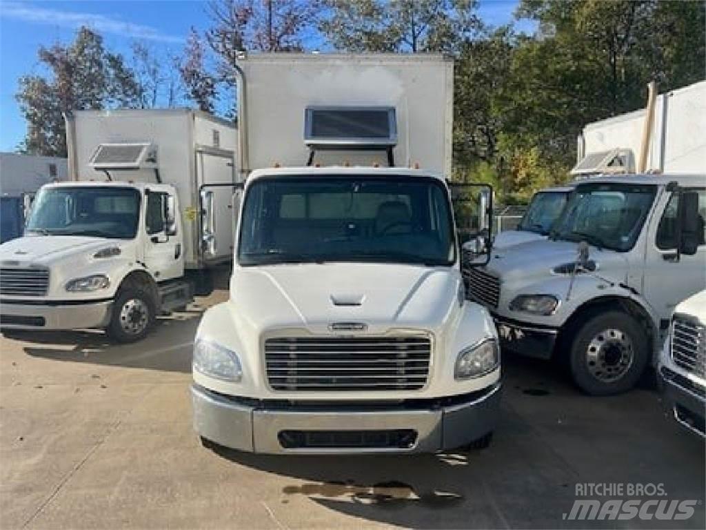 Freightliner M2-106 Box trucks