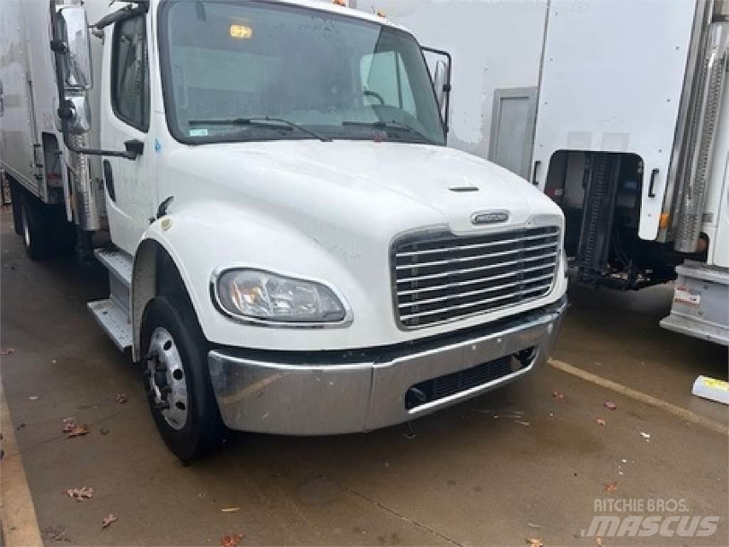Freightliner M2-106 Box trucks