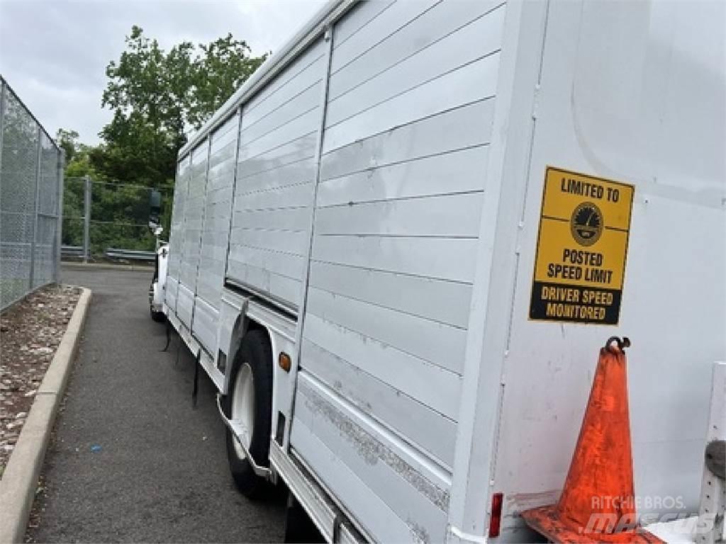 Freightliner M2106 Beverage Trucks
