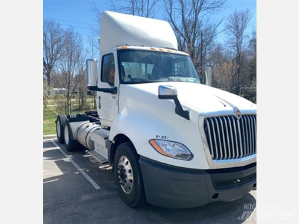 International LT Conventional Trucks / Tractor Trucks