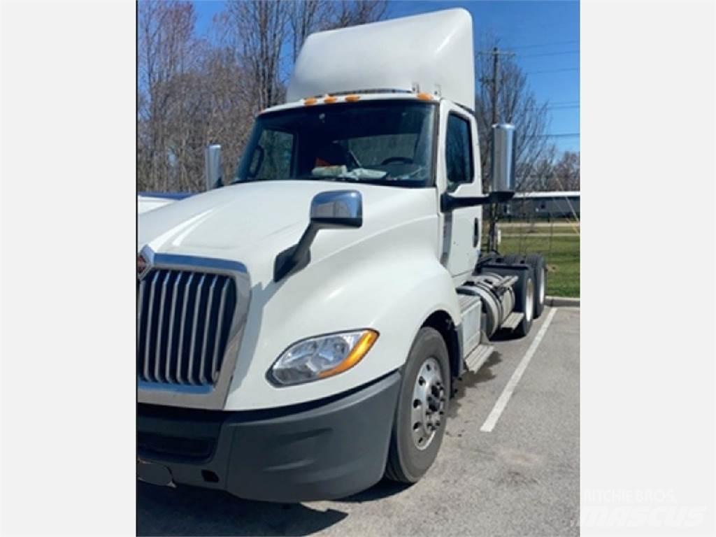 International LT Conventional Trucks / Tractor Trucks