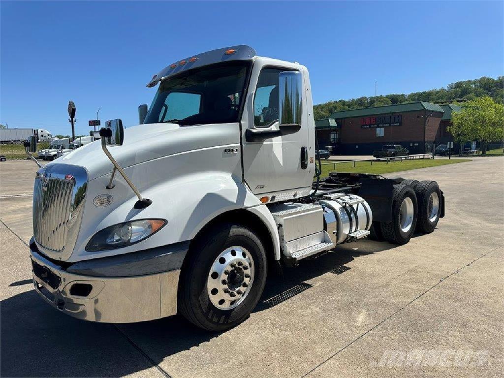 International RH Conventional Trucks / Tractor Trucks