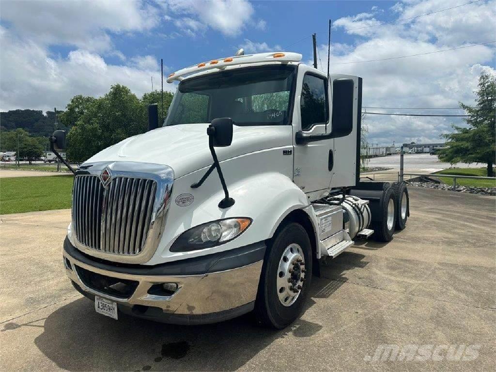 International RH Conventional Trucks / Tractor Trucks