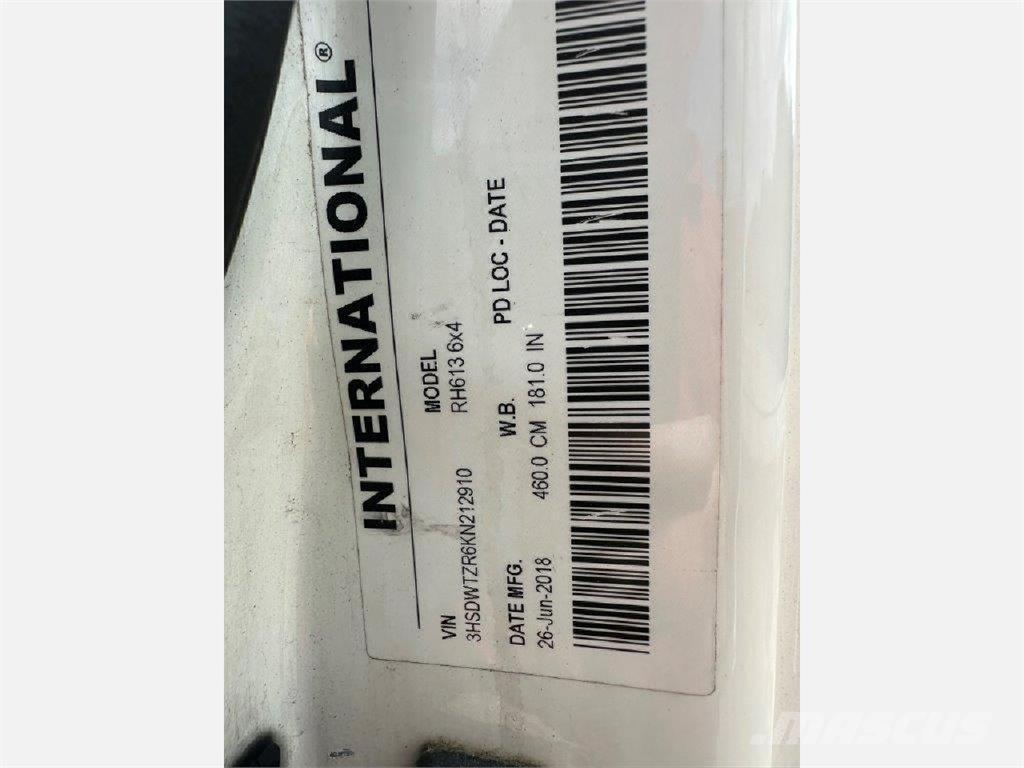 International RH Conventional Trucks / Tractor Trucks