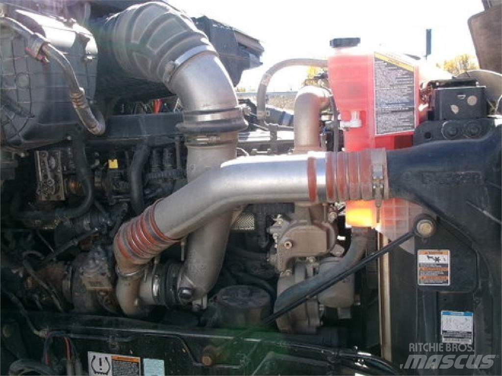 Kenworth T880 Conventional Trucks / Tractor Trucks