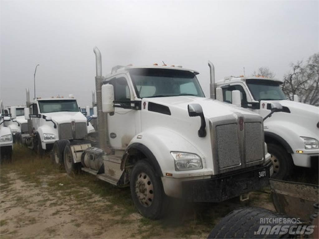 Kenworth T880 Conventional Trucks / Tractor Trucks