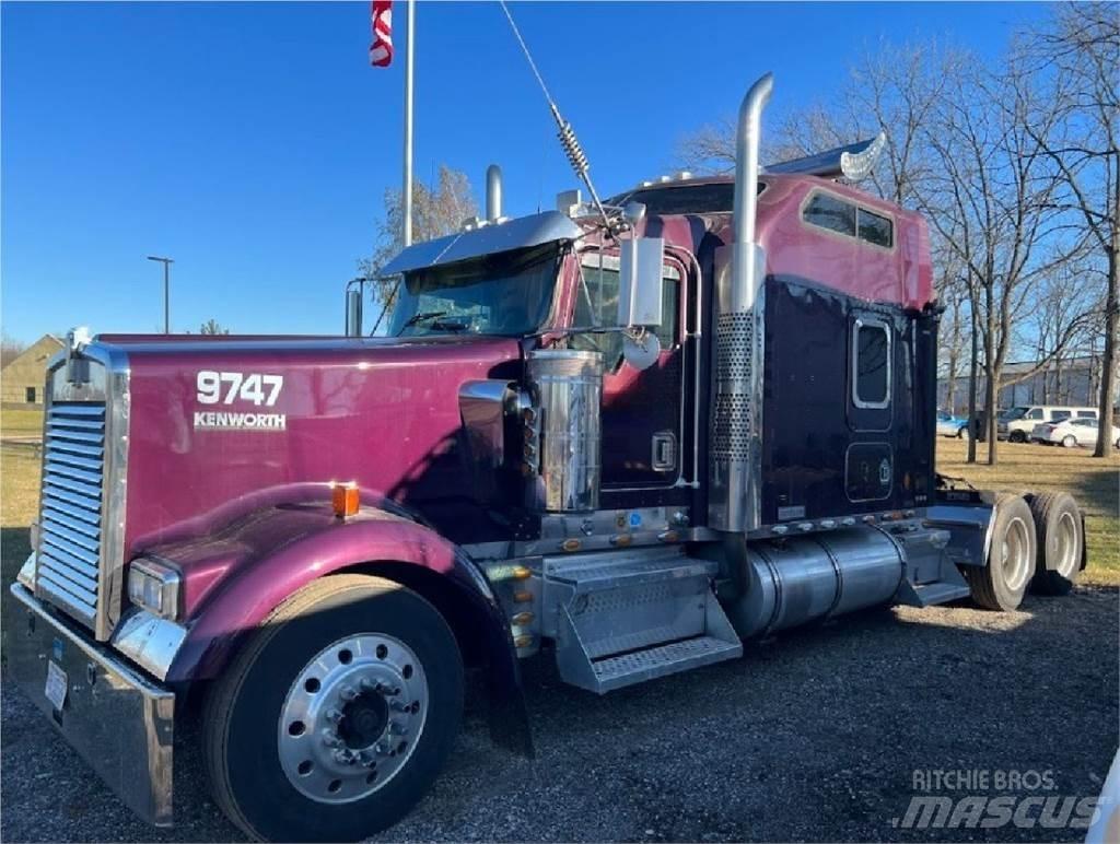 Kenworth W900 Conventional Trucks / Tractor Trucks