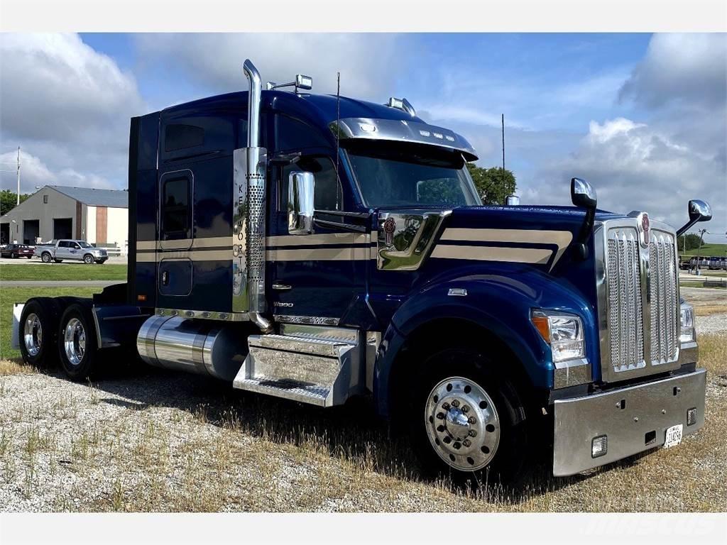 Kenworth W990 Conventional Trucks / Tractor Trucks