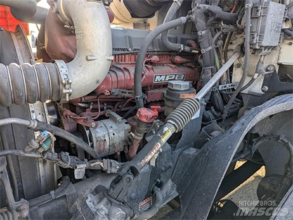 Mack AN64T Conventional Trucks / Tractor Trucks