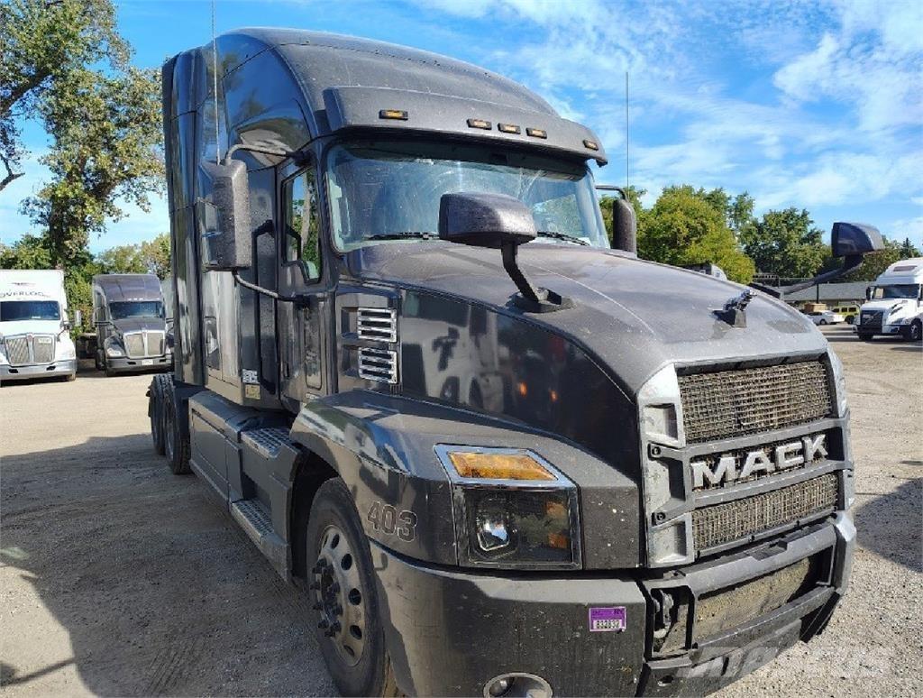 Mack Anthem 64T Conventional Trucks / Tractor Trucks