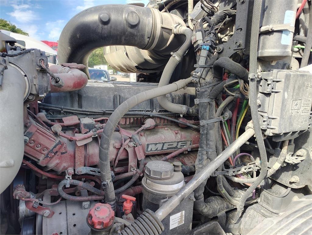 Mack Anthem 64T Conventional Trucks / Tractor Trucks