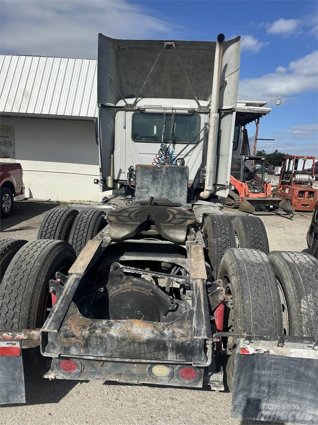 Mack CXU Conventional Trucks / Tractor Trucks