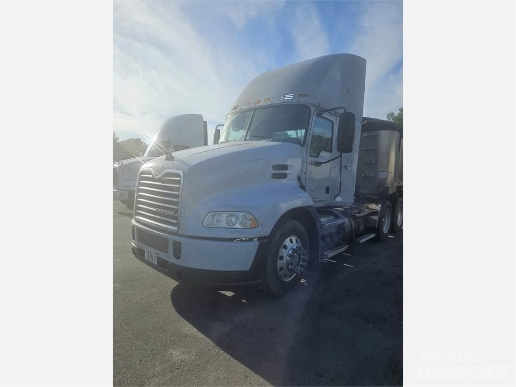 Mack CXU Conventional Trucks / Tractor Trucks