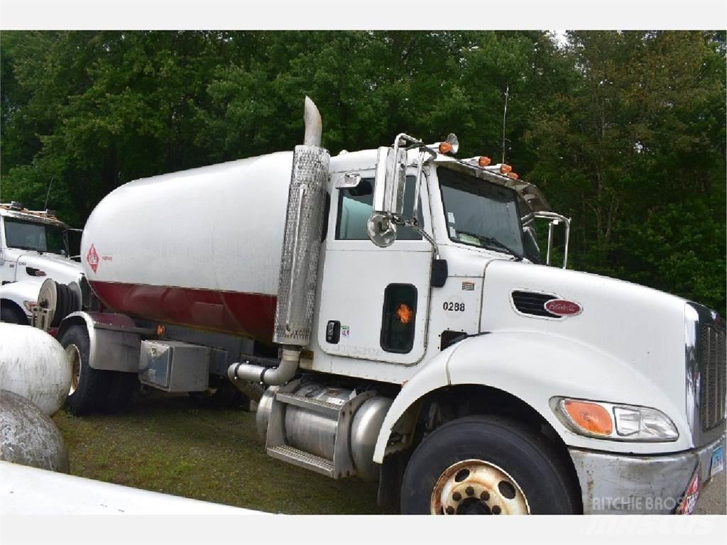 Peterbilt 335 Other Trucks