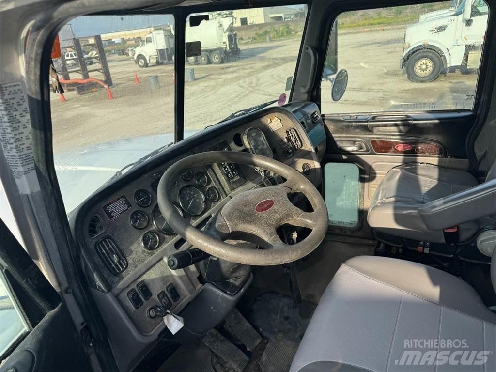 Peterbilt 367 Other Trucks