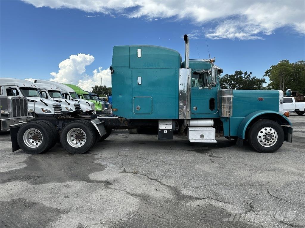Peterbilt 379 Conventional Trucks / Tractor Trucks