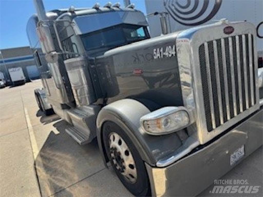 Peterbilt 389 Conventional Trucks / Tractor Trucks