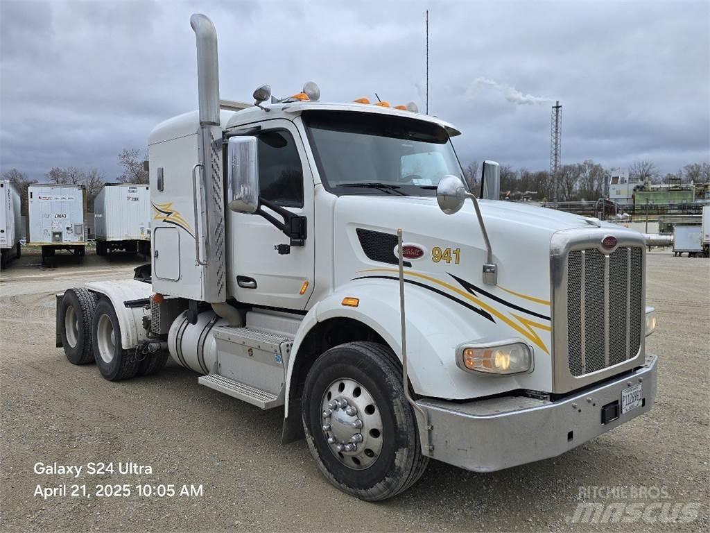 Peterbilt 567 Conventional Trucks / Tractor Trucks