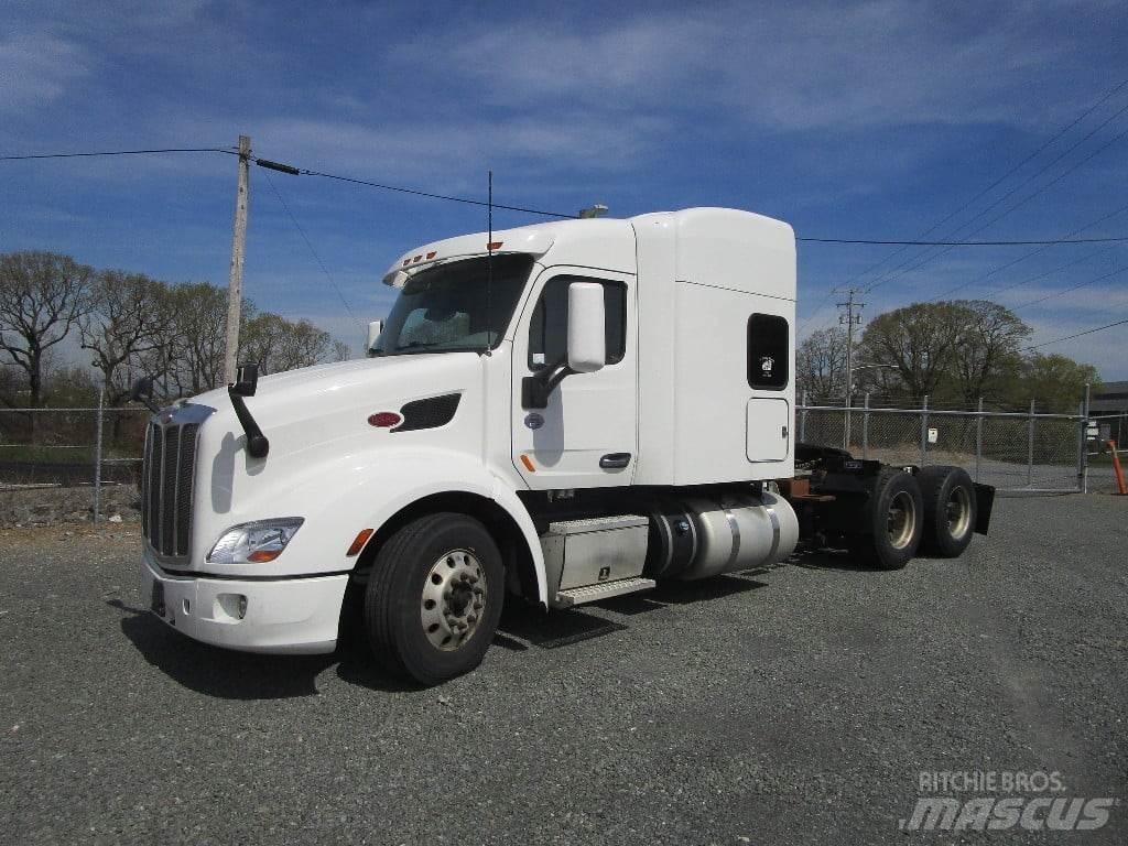 Peterbilt 579 Conventional Trucks / Tractor Trucks