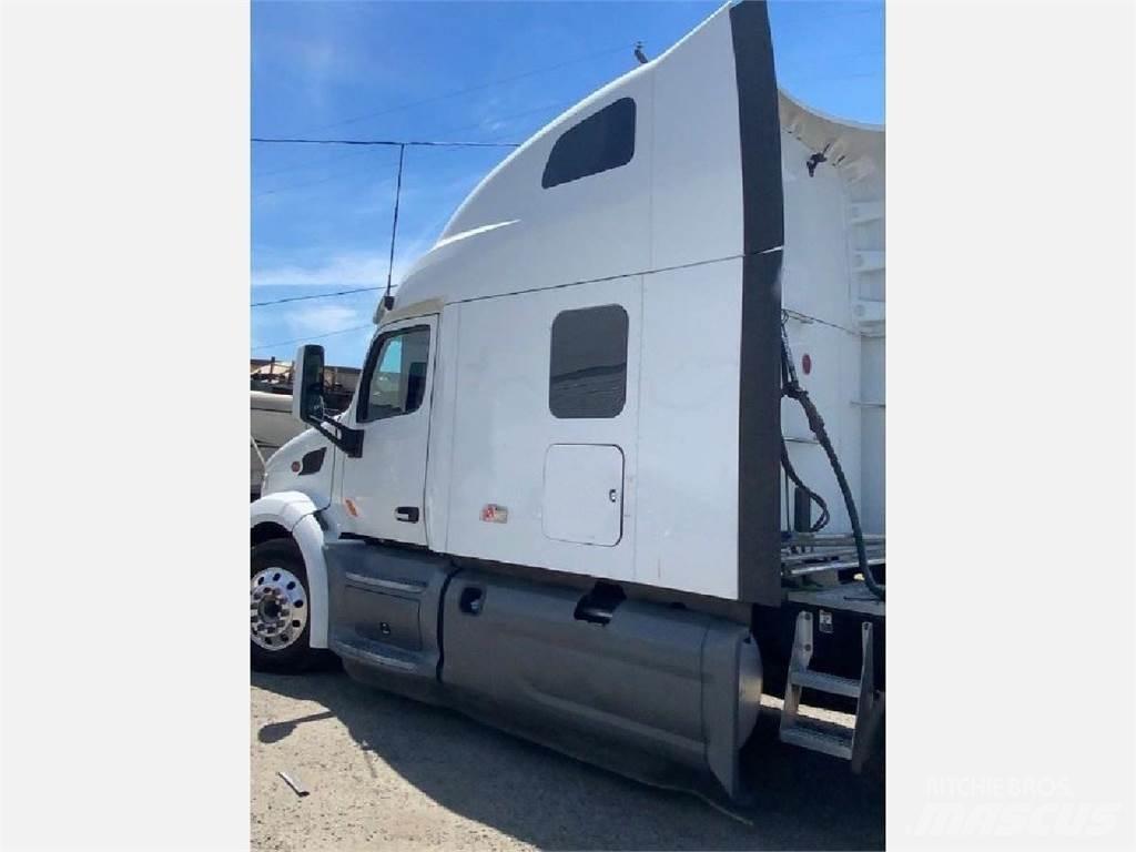 Peterbilt 579 Conventional Trucks / Tractor Trucks