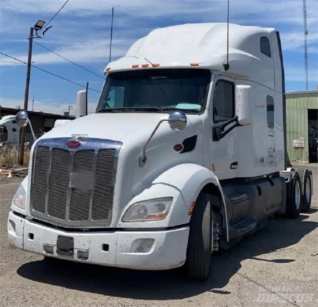 Peterbilt 579 Conventional Trucks / Tractor Trucks