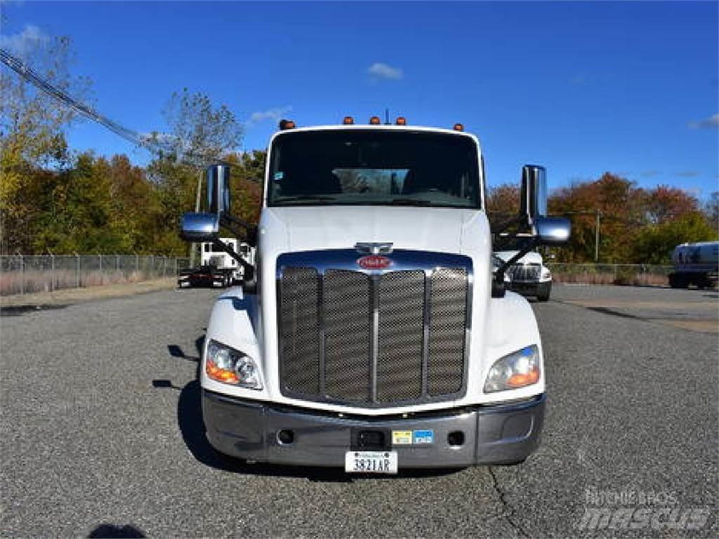 Peterbilt 579 Conventional Trucks / Tractor Trucks
